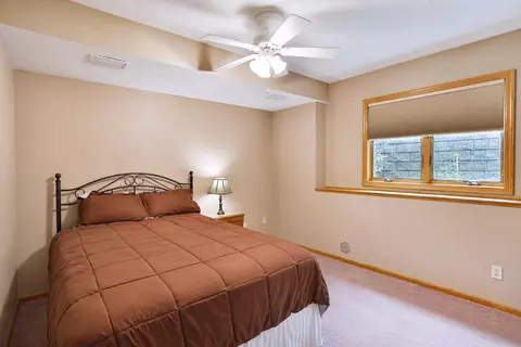 Bedroom - 17825 Holt Ct, Faribault, MN 55021 photo 4 of 5