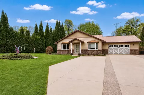 Exterior - 17825 Holt Ct, Faribault, MN 55021 photo 5 of 20