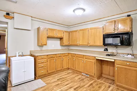 Kitchen - 17825 Holt Ct, Faribault, MN 55021 photo 4 of 4