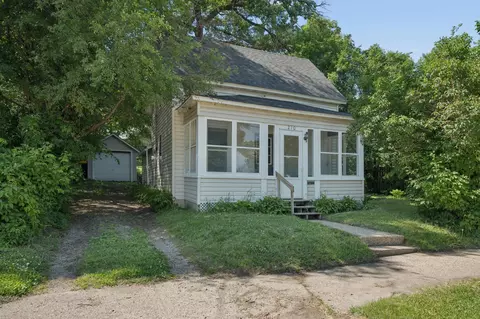 210 Willow St, Faribault, MN 55021