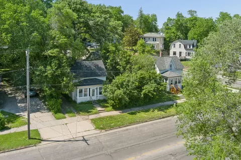 210 Willow St, Faribault, MN 55021