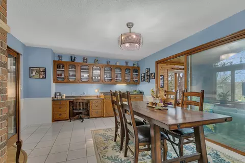 Dining - 2426 Cooper Ave S, Saint Cloud, MN 56301 photo 4 of 4