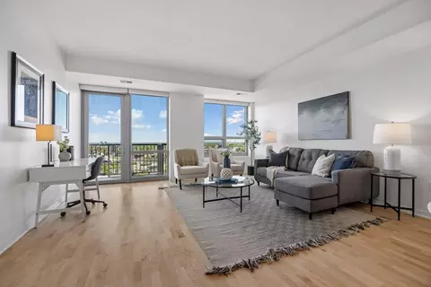929 Portland Ave #2007, Minneapolis, MN 55404