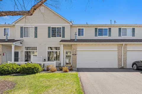 374 Frederick Cir, Hastings, MN 55033