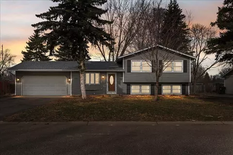 16263 Fishing Way W, Rosemount, MN 55068