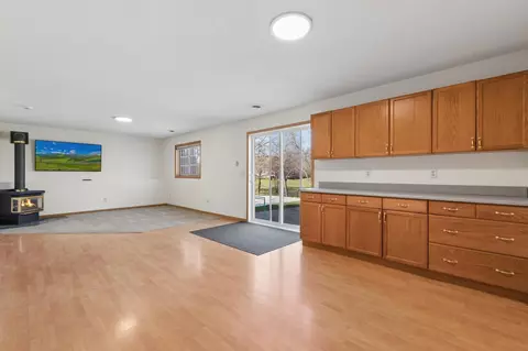 Living - 3877 Kennet Cir, Eagan, MN 55123 photo 4 of 4