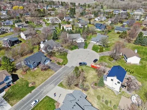View/Area - 3877 Kennet Cir, Eagan, MN 55123 photo 2 of 5