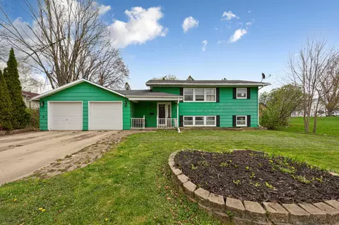 Exterior - 417 Warner Ave, Spring Valley, MN 55975 photo 2 of 9