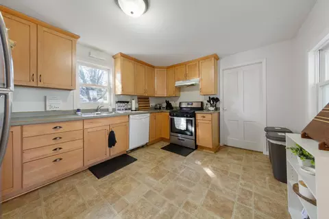 Kitchen - 401 Grace St, Saint Peter, MN 56082 photo 1 of 2