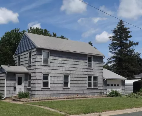 1355 S Main St S, Zumbrota, MN 55992