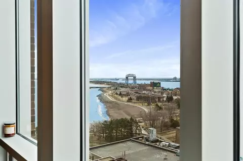 311 E Superior St #1006, Duluth, MN 55802 photo 2