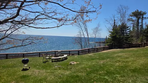 6626 W Highway 61 #8, Tofte, MN 55615