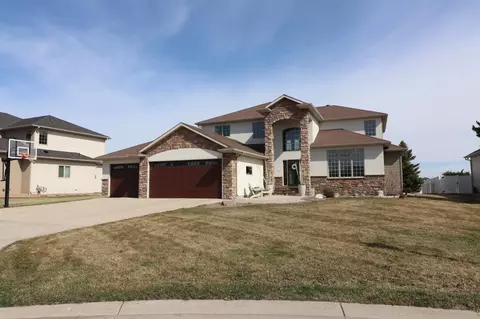 736 Augusta Pl, West Fargo, ND 58078