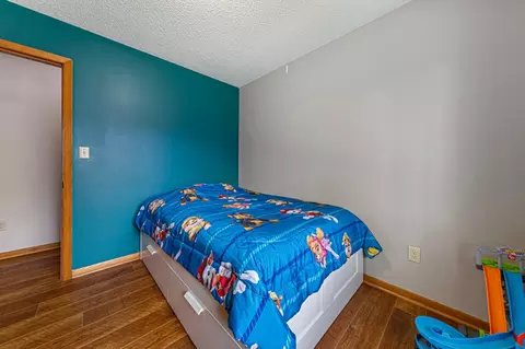 Bedroom - 1201 Prairie Ave SW, Faribault, MN 55021 photo 6 of 9