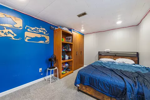 Bedroom - 1201 Prairie Ave SW, Faribault, MN 55021 photo 8 of 9