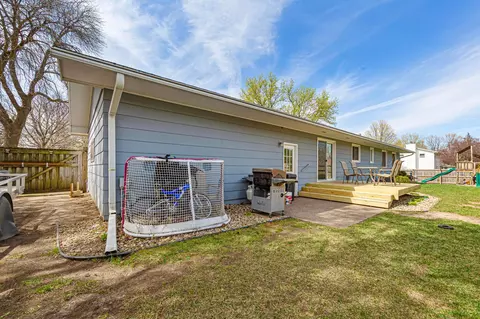 Exterior - 1201 Prairie Ave SW, Faribault, MN 55021 photo 6 of 11