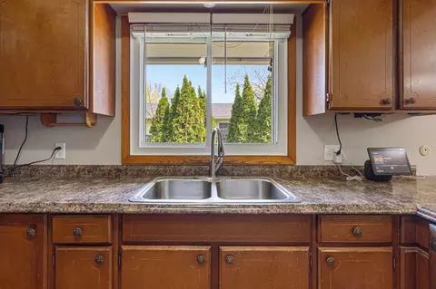 Kitchen - 1201 Prairie Ave SW, Faribault, MN 55021 photo 3 of 4