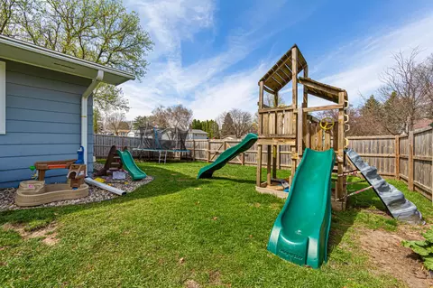 Exterior - 1201 Prairie Ave SW, Faribault, MN 55021 photo 8 of 11