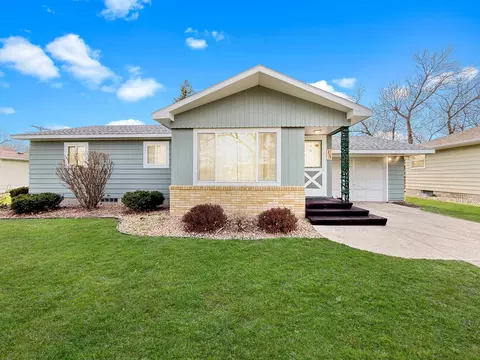 413 S 13th St, Montevideo, MN 56265