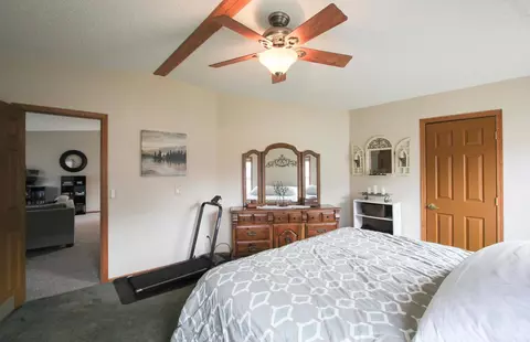 Bedroom - 7133 Fox Rd, Baxter, MN 56425 photo 3 of 9