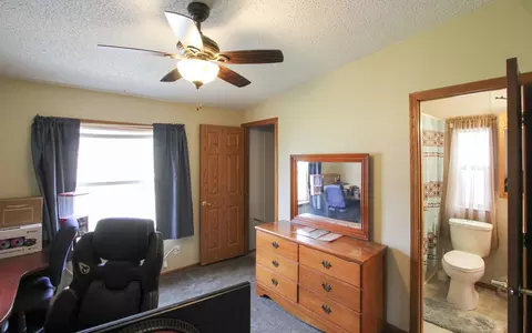 Bedroom - 7133 Fox Rd, Baxter, MN 56425 photo 9 of 9