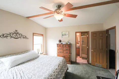Bedroom - 7133 Fox Rd, Baxter, MN 56425 photo 4 of 9