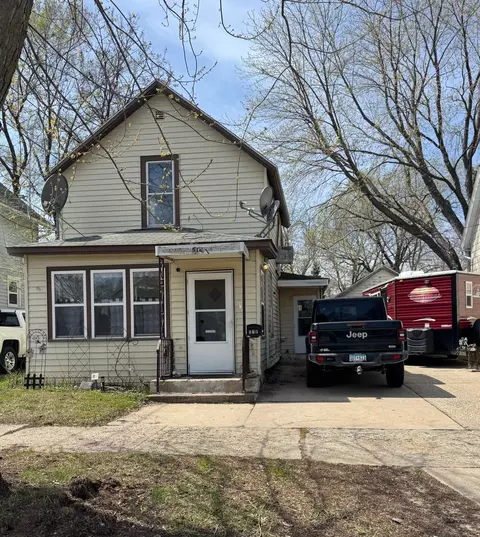 518 7th Ave NW, Faribault, MN 55021 photo 2