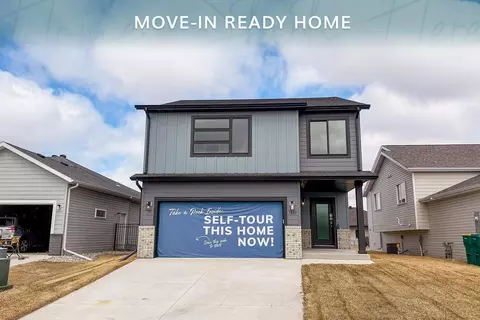 7889 Cottonwood Blvd, Horace, ND 58047