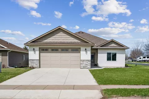 1621 11th St NE, Buffalo, MN 55313