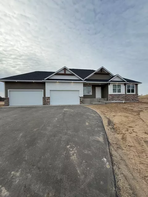 3712 Royal Lytham Ct, Brainerd, MN 56401