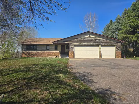 1325 Karth Lake Cir, Arden Hills, MN 55112
