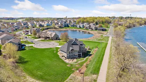 View/Area - 854 Beach Rd, Waconia, MN 55387 photo 2 of 7