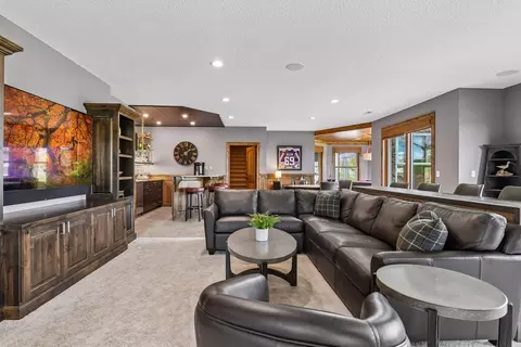 Living - 854 Beach Rd, Waconia, MN 55387 photo 10 of 14
