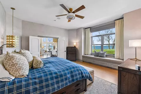 Bedroom - 854 Beach Rd, Waconia, MN 55387 photo 1 of 5