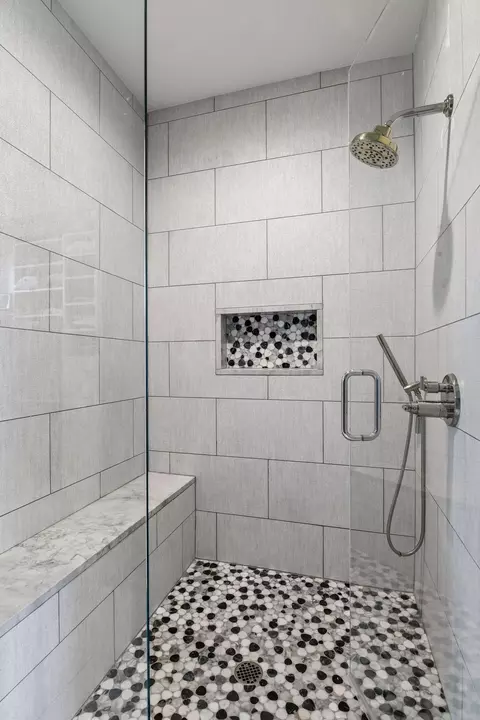 Bath - 854 Beach Rd, Waconia, MN 55387 photo 6 of 8