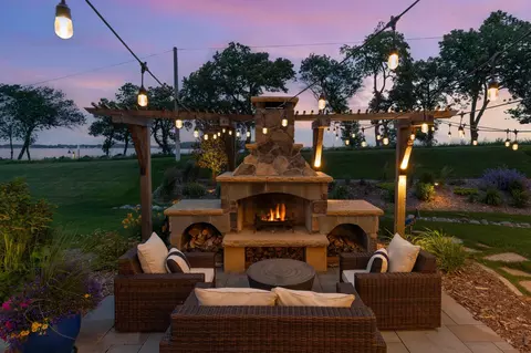 Exterior - 854 Beach Rd, Waconia, MN 55387 photo 8 of 29