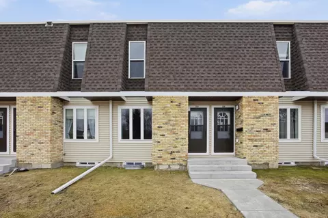 239 12 12 Ave E, West Fargo, ND 58078
