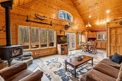 39611 Wilderness Ln, Hinckley, MN 55037