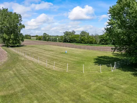 Exterior - 4141 90th St NW, Oronoco, MN 55960 photo 12 of 14