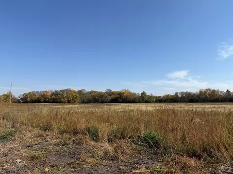 24 X2 Holy Name Dr, Medina, MN 55340