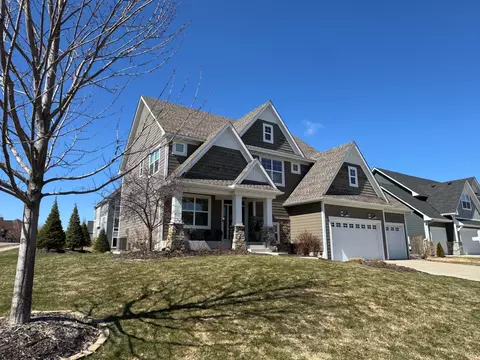 5855 Zanzibar Ln N, Plymouth, MN 55446