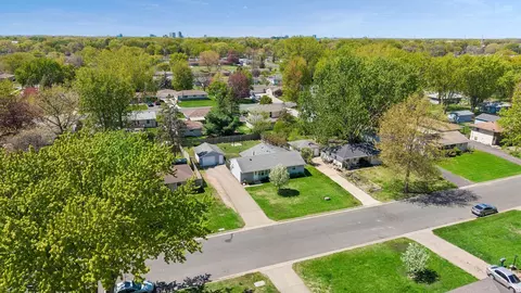8332 Elliot Ave S, Bloomington, MN 55420