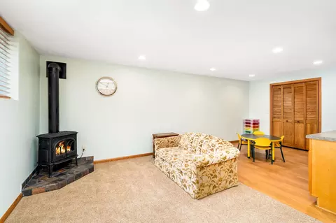 Living - 4025 Stebner Rd, Hermantown, MN 55811 photo 6 of 6