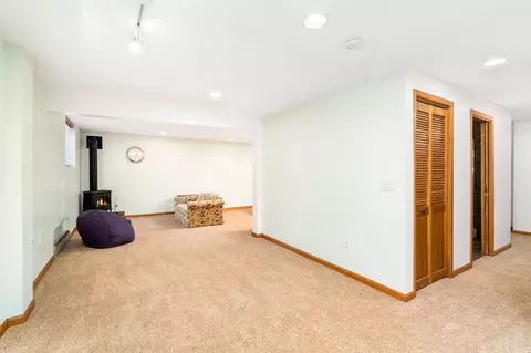 Living - 4025 Stebner Rd, Hermantown, MN 55811 photo 5 of 6
