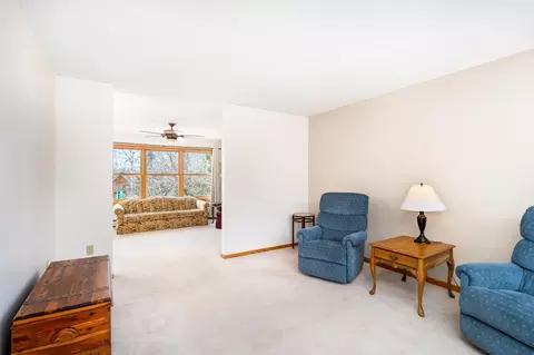 Living - 4025 Stebner Rd, Hermantown, MN 55811 photo 4 of 6