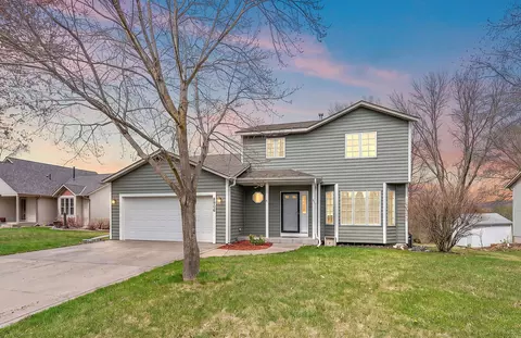 8906 Sequoia Rd, Woodbury, MN 55125