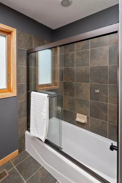 Bath - 19125 Harmony Ave, Rogers, MN 55374 photo 6 of 7