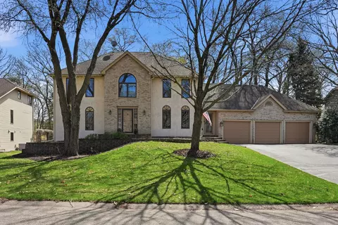 6624 129th St W, Apple Valley, MN 55124