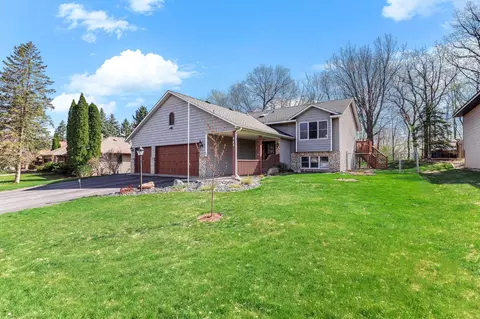 984 Ferndale St S, Maplewood, MN 55119
