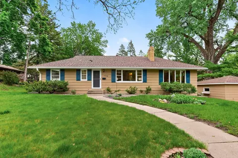 1332 Orkla Dr, Golden Valley, MN 55427